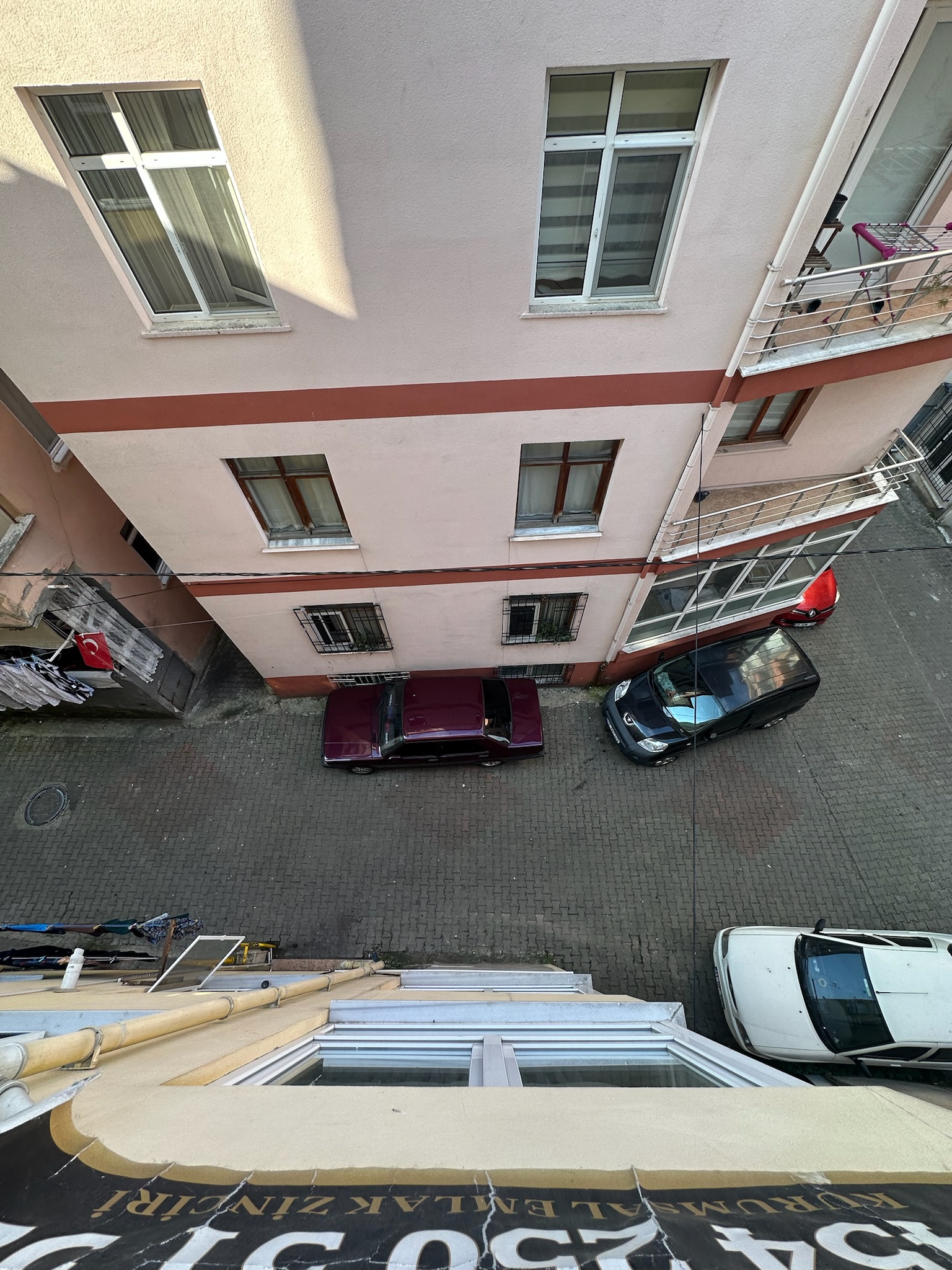 MABEL'DEN HACI HÜSEYİN MAH. 2+1 SATILIK DAİRE